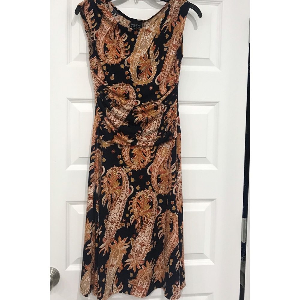 Size 6 Dress, Navy and Orange. Rouched waist.